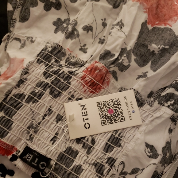 Dress, - Picture 8 of 12